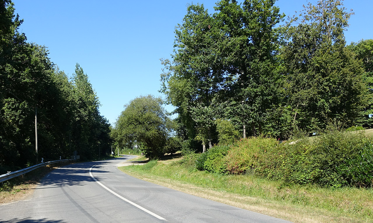 route sinueuse près de Rennes