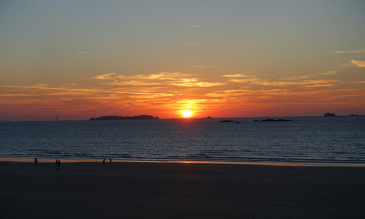 couché de soleil à Saint-Malo (plage de Rothéneuf)