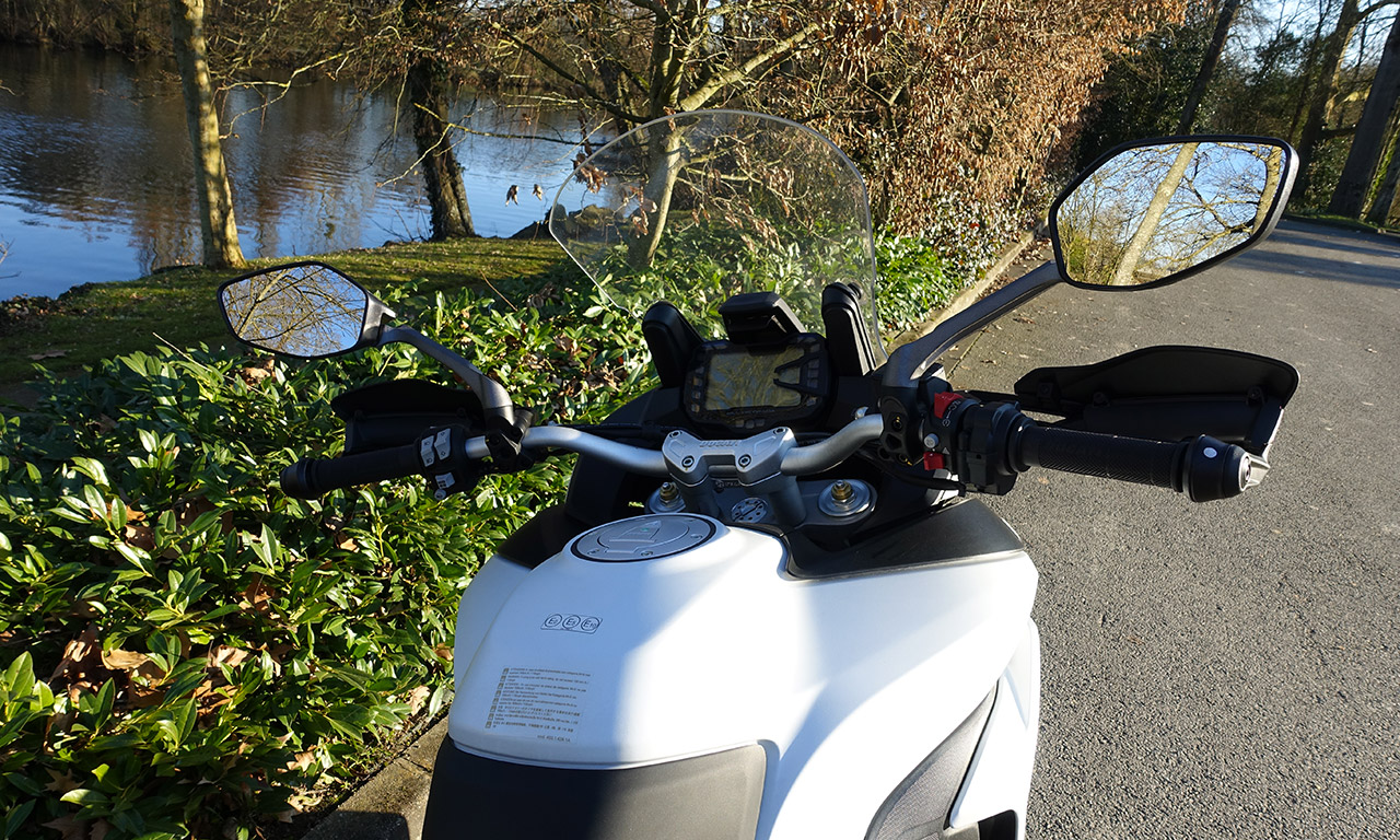 vie à bord du Multistrada 950