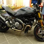 Ducati Monster 1200 S grise