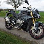 moto sportive roadster S1000R