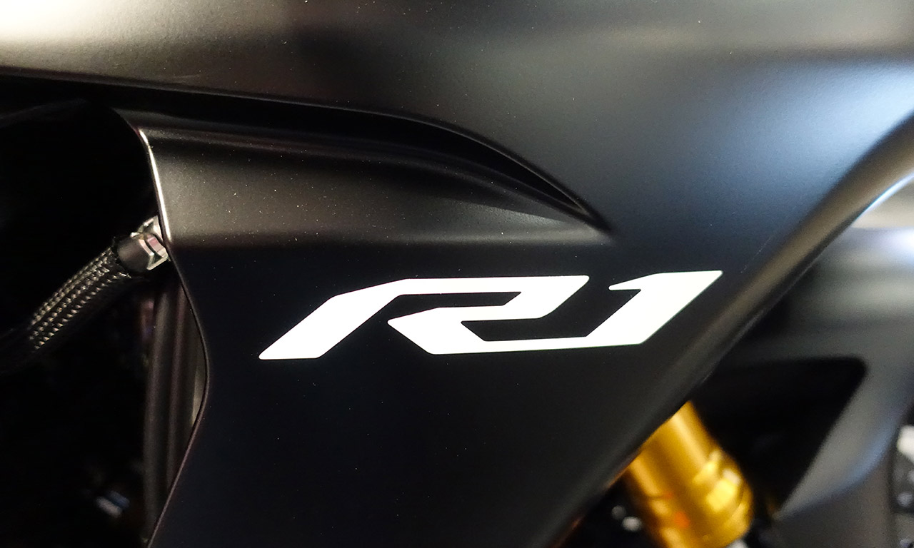 Logo Yamaha R1