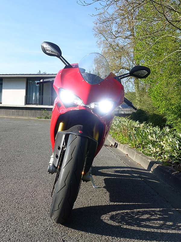 feux avant du 1299 S Panigale