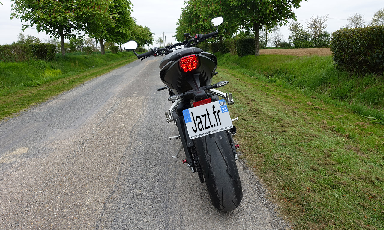 vue arrière du Street Triple 765 RS