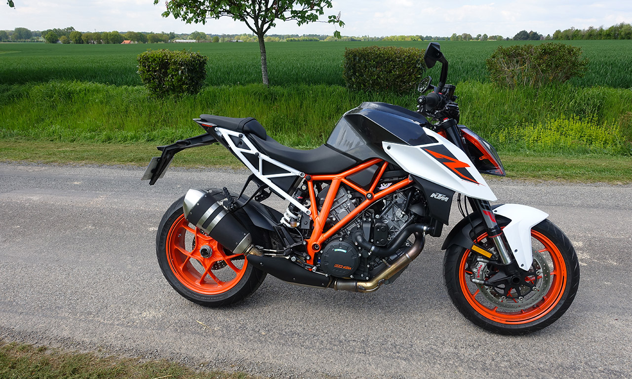 Super Duke 1290 R : 180cv