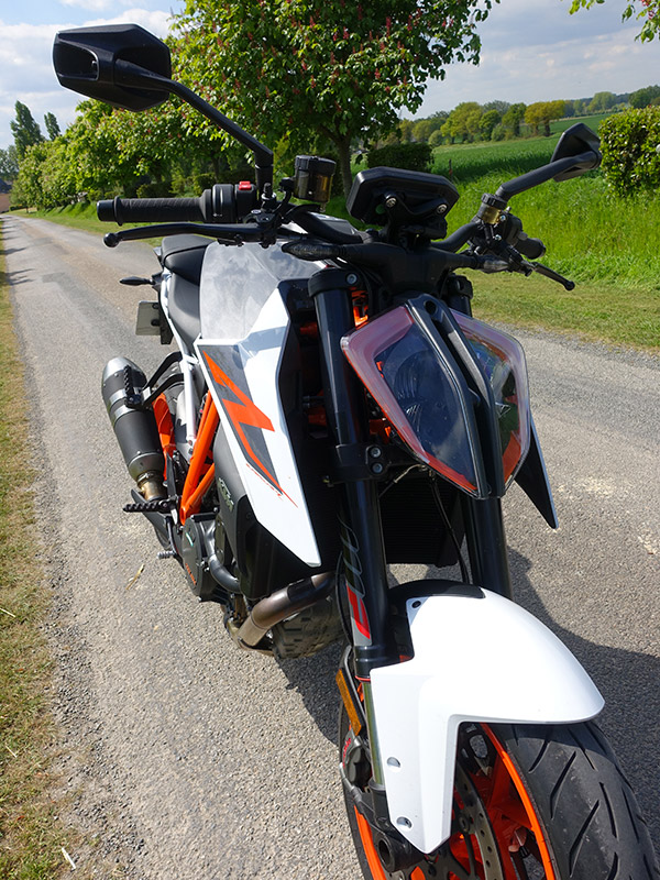 optique avant du Super Duke 1290 R