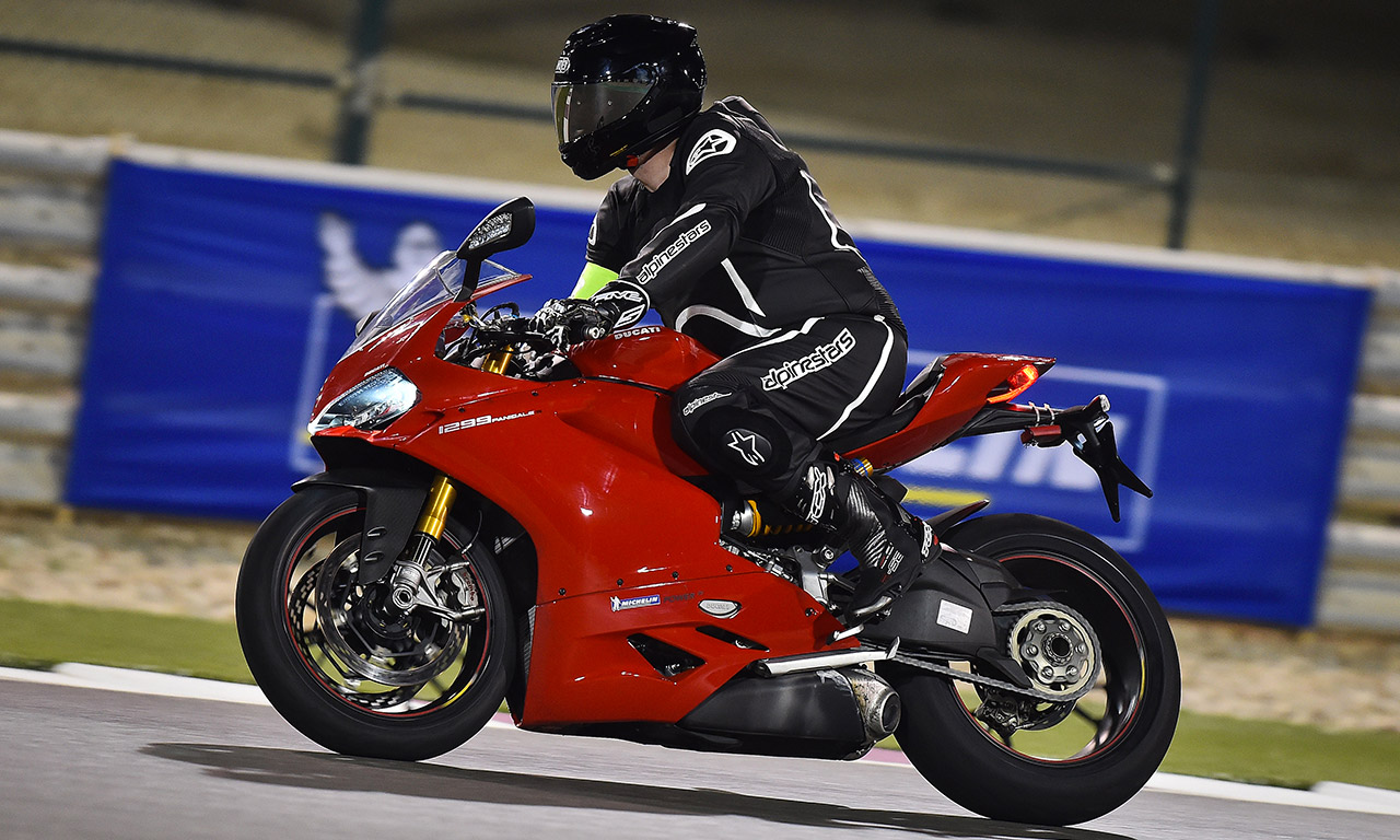 Essai Panigale 1299S sur le circuit de Losail par David Jazt