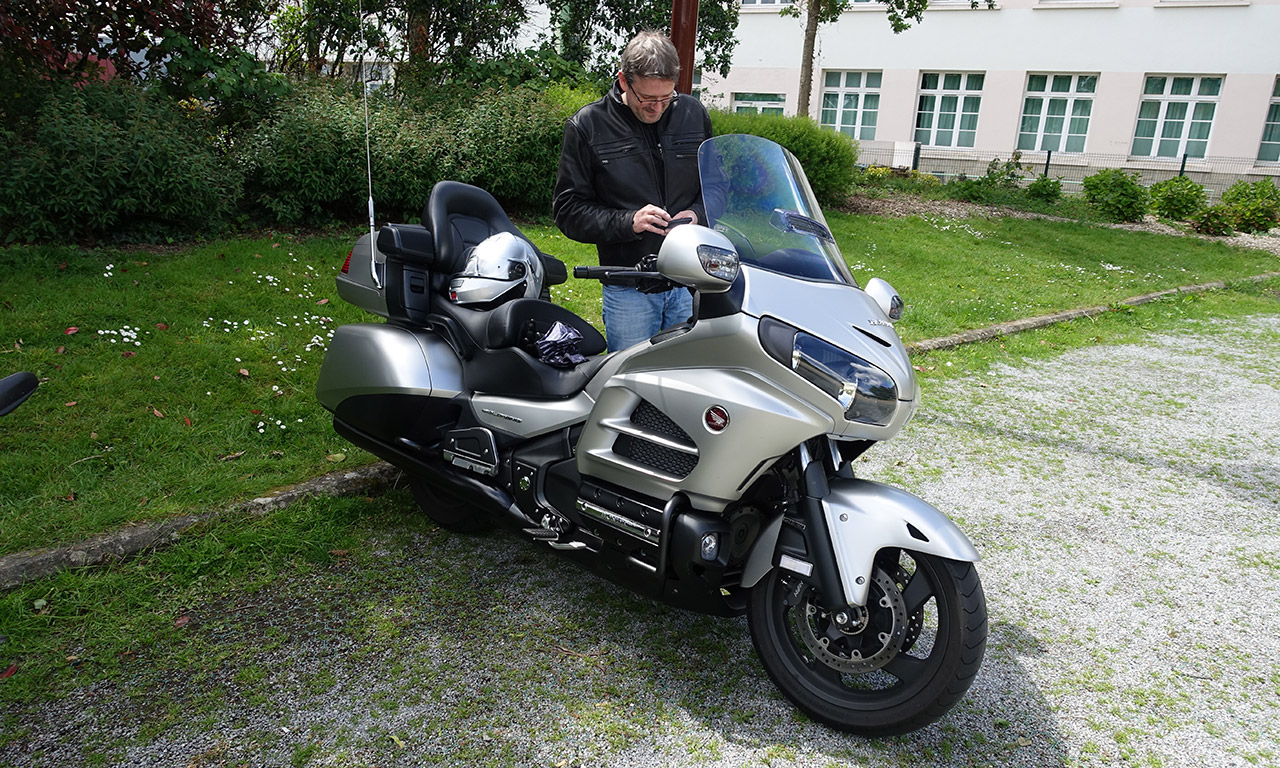 Laurent sur sa belle moto Goldwing Honda GL 1800