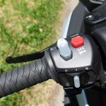 comodo des clignotants sur l'AK 550 Kymco