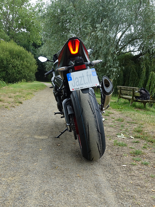 feu arrière du GSXR 1000 2018