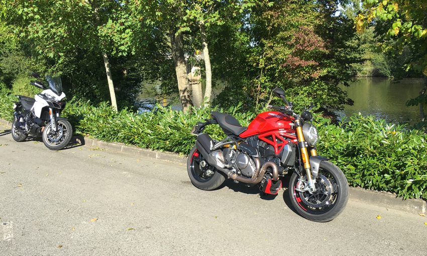 Multistrada 950 blanche ou Monster 1200 S rouge