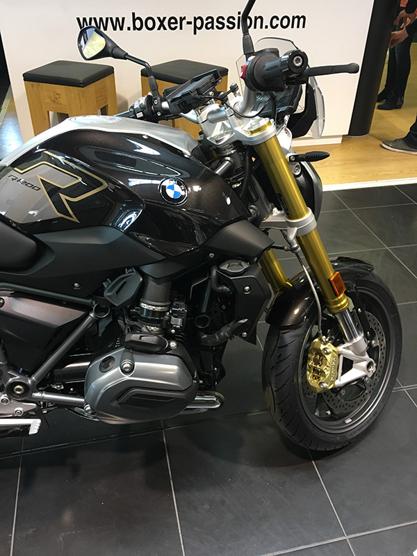 moto BMW R12R noire 2018