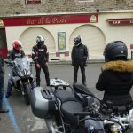 motards en petit groupe