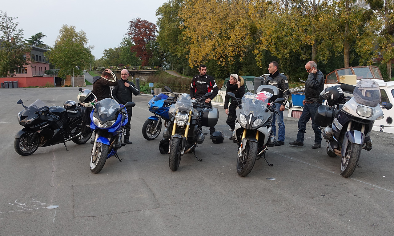 motards rennais en petit groupe