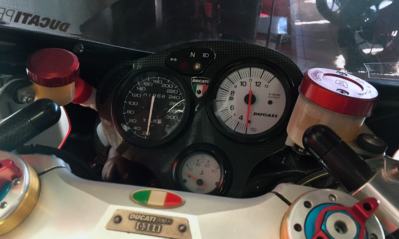 Tableau de bord Ducati 996R 