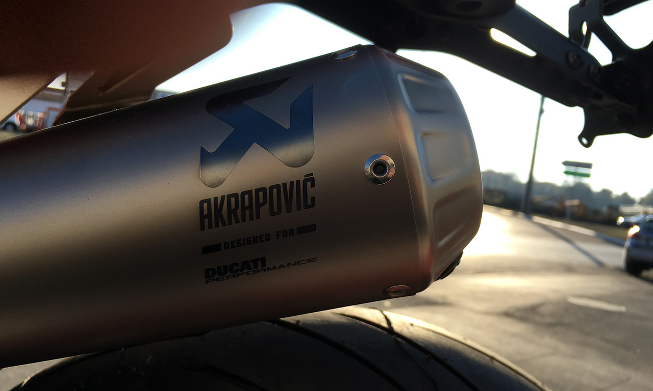 Echappement Akrapovic pour la SuperSport Ducati