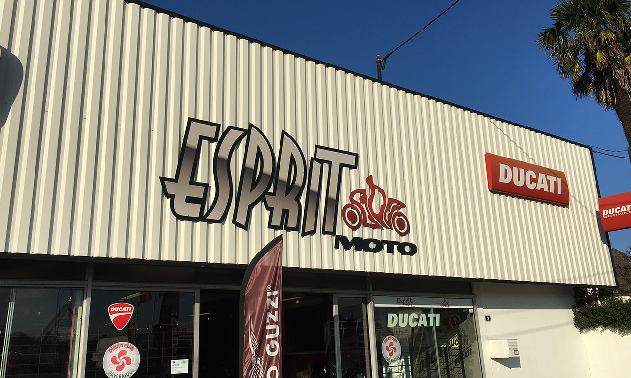 Esprit moto : Concession Ducati à Bayonne (Pays Basque)