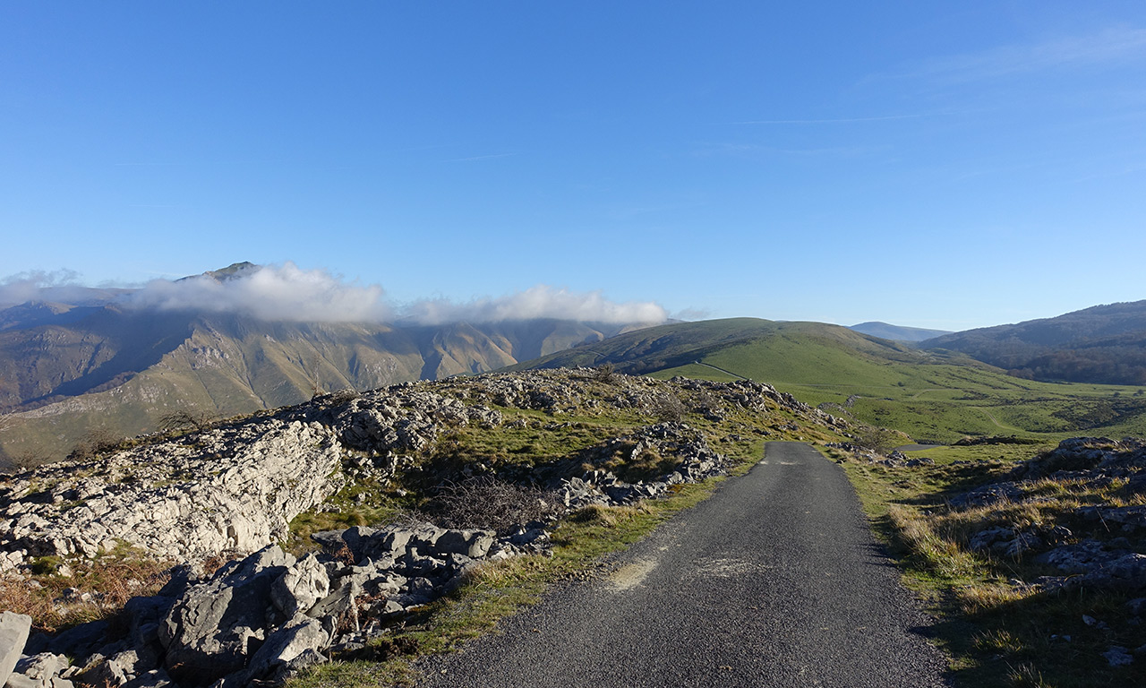 Paysage à couper le souffle dans les montagnes des Pyrénées