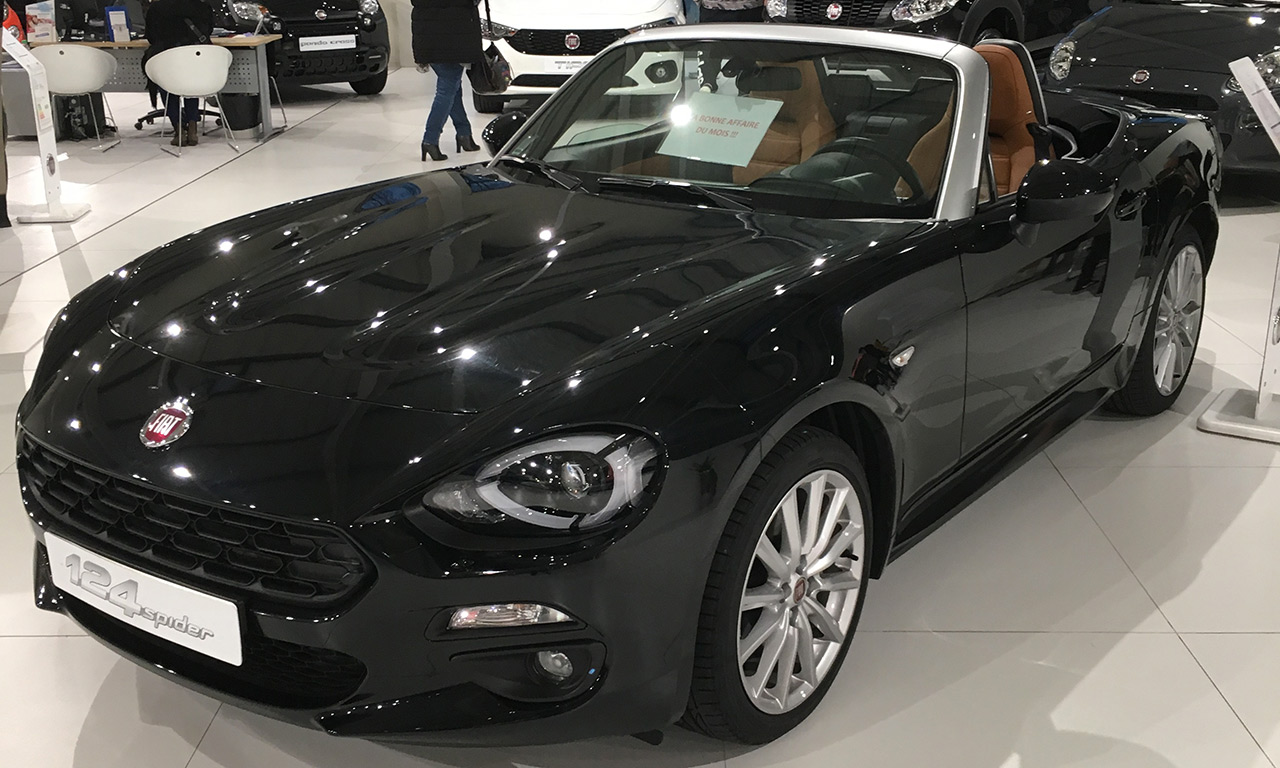 F 124 Spider Fiat à Bayonne