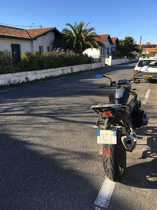 balade moto en BMW R1200R