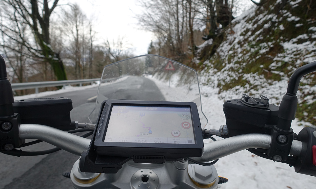 ambiance en hiver dans les montagnes Basques