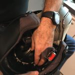 installer un kit bluetooth dans un casque de moto