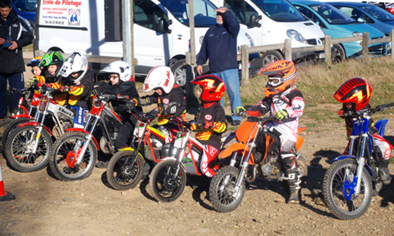 stage moto cross pour les enfants