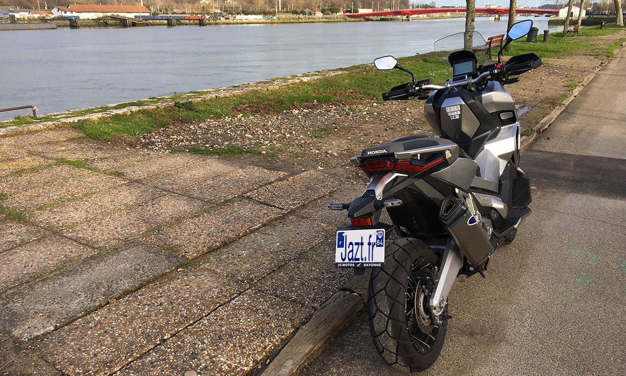 Essai du XADV à Bayonne, merci 3C moto