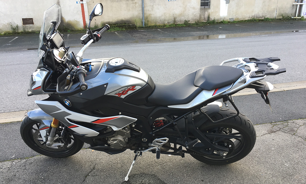 BMW S1000XR grise 2018