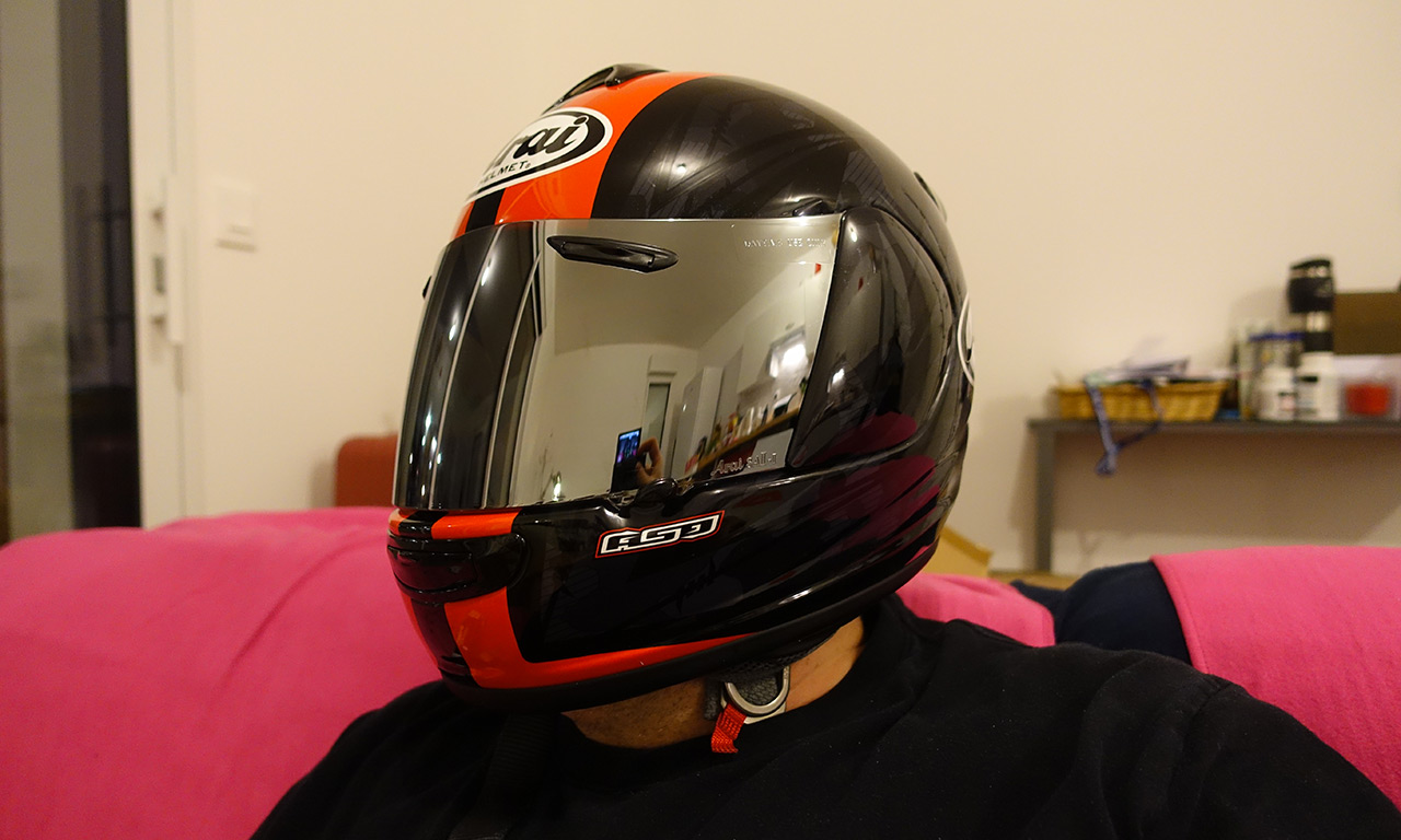 effet miroir pour la visière de casque de moto