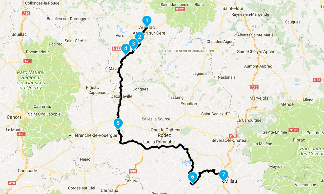 balade moto avec les copains en direction du viaduc de Millau 