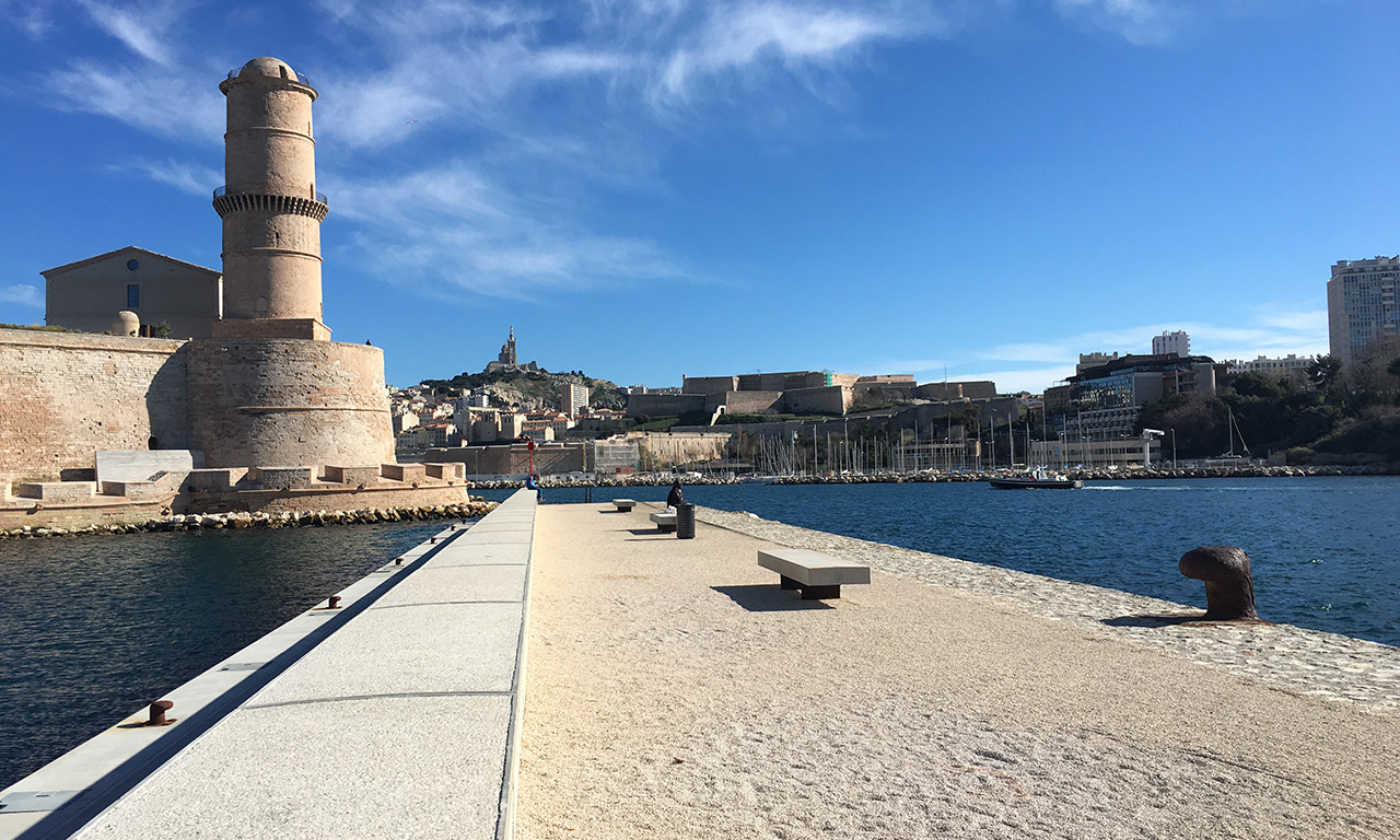 Tour du Fanal et le Fort Saint-Jean