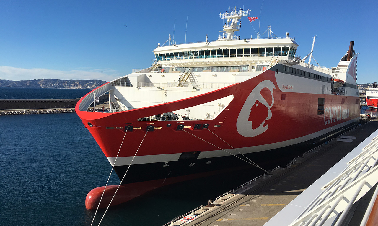 Corsica : bateau pour la corse