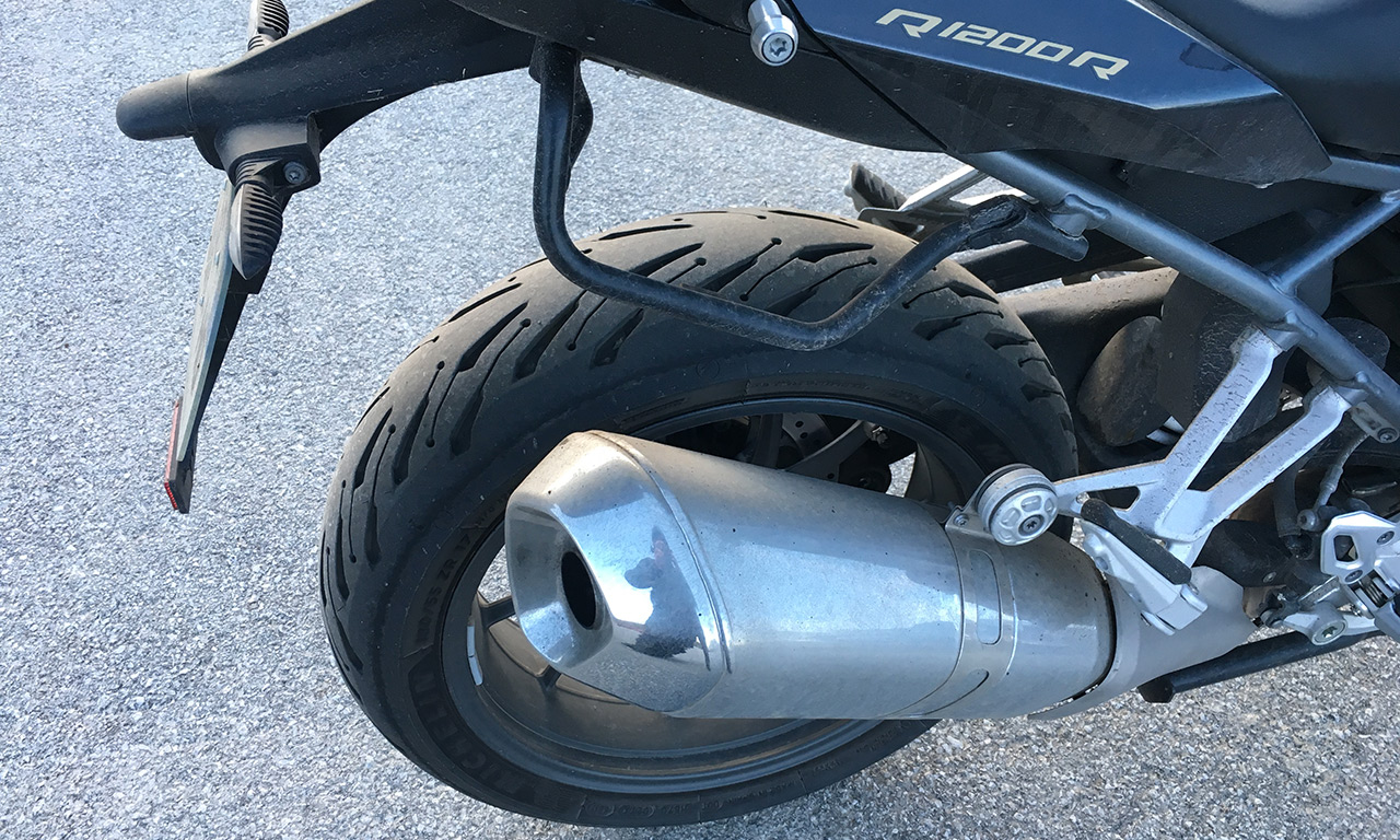 pneu moto Road5 de chez Michelin sur le R1200R