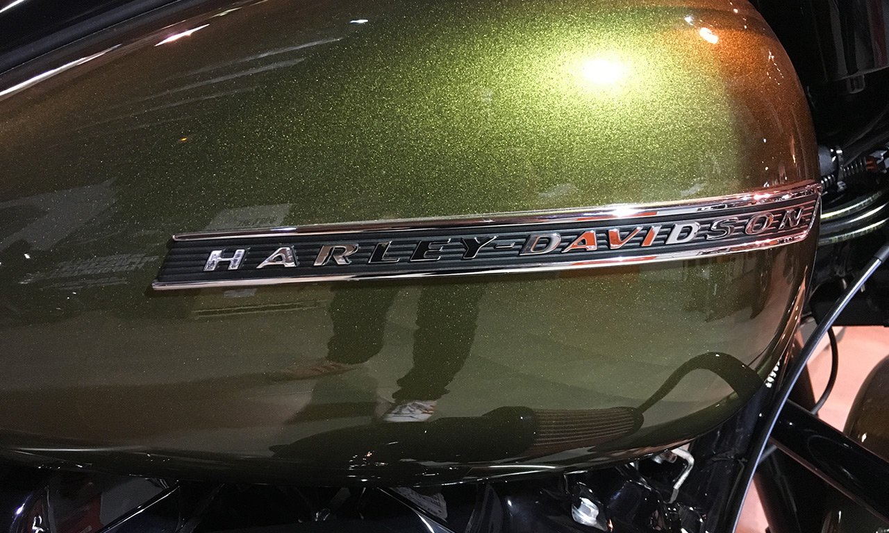 vert métallisé chez Harley Davidson