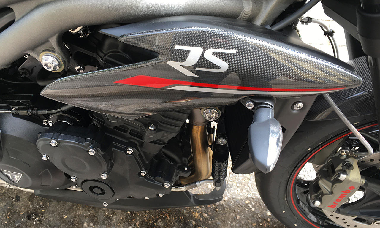 Carbone sur le RS 1050 Speed Triple