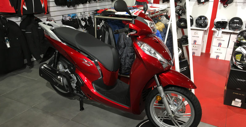 Acheter un SH300i chez VIP Moto