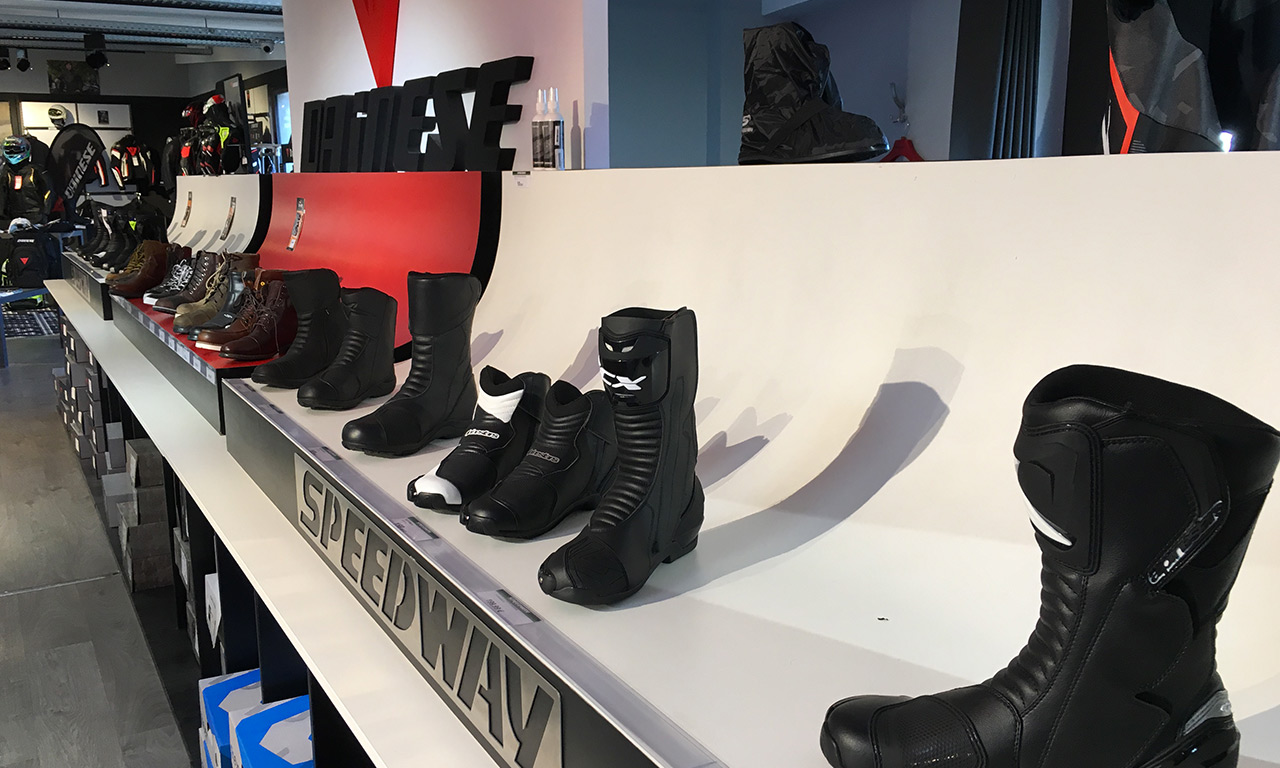Rayon Dainese chez speedway