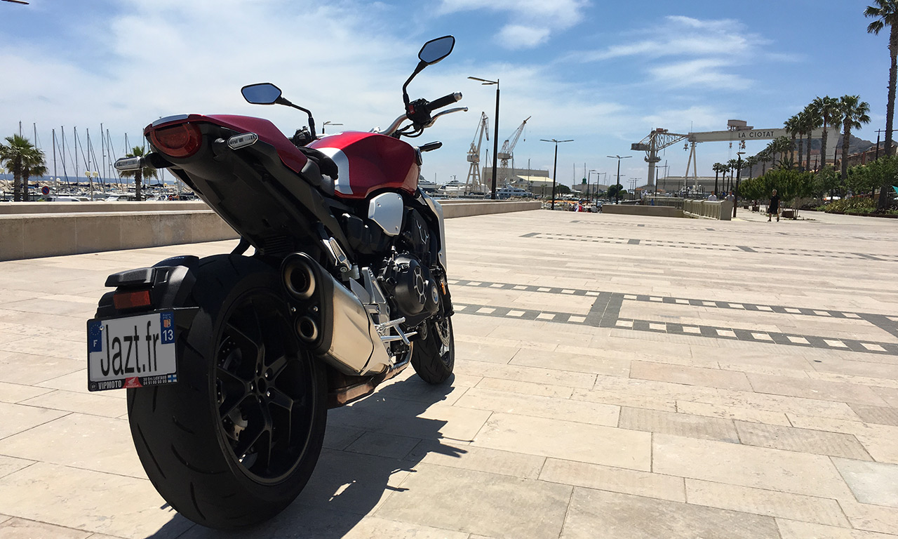 moto honda CB1000R sur Marseille