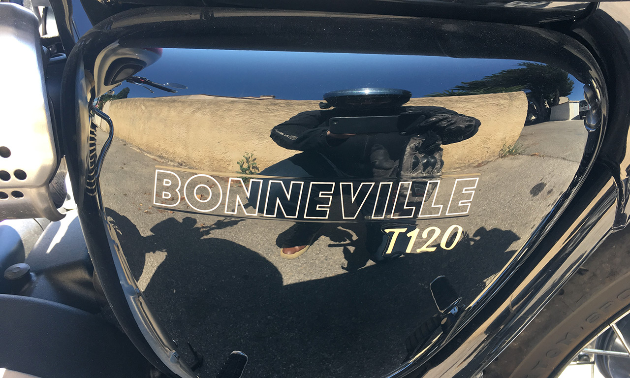 Bonneville T120