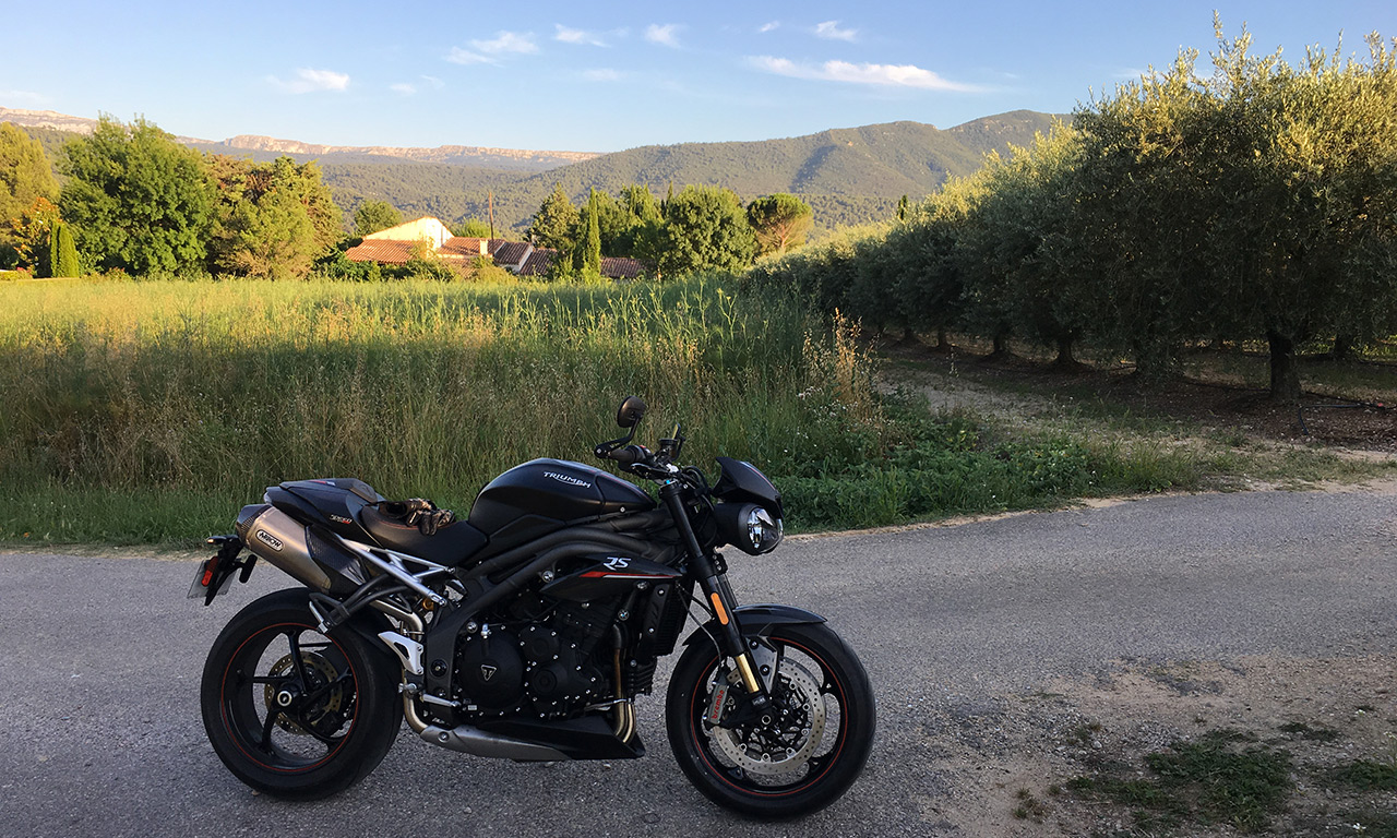 Balade moto en Speed Triple RS autour de Marseille