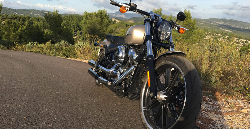 moto custom Américaine : Breakout