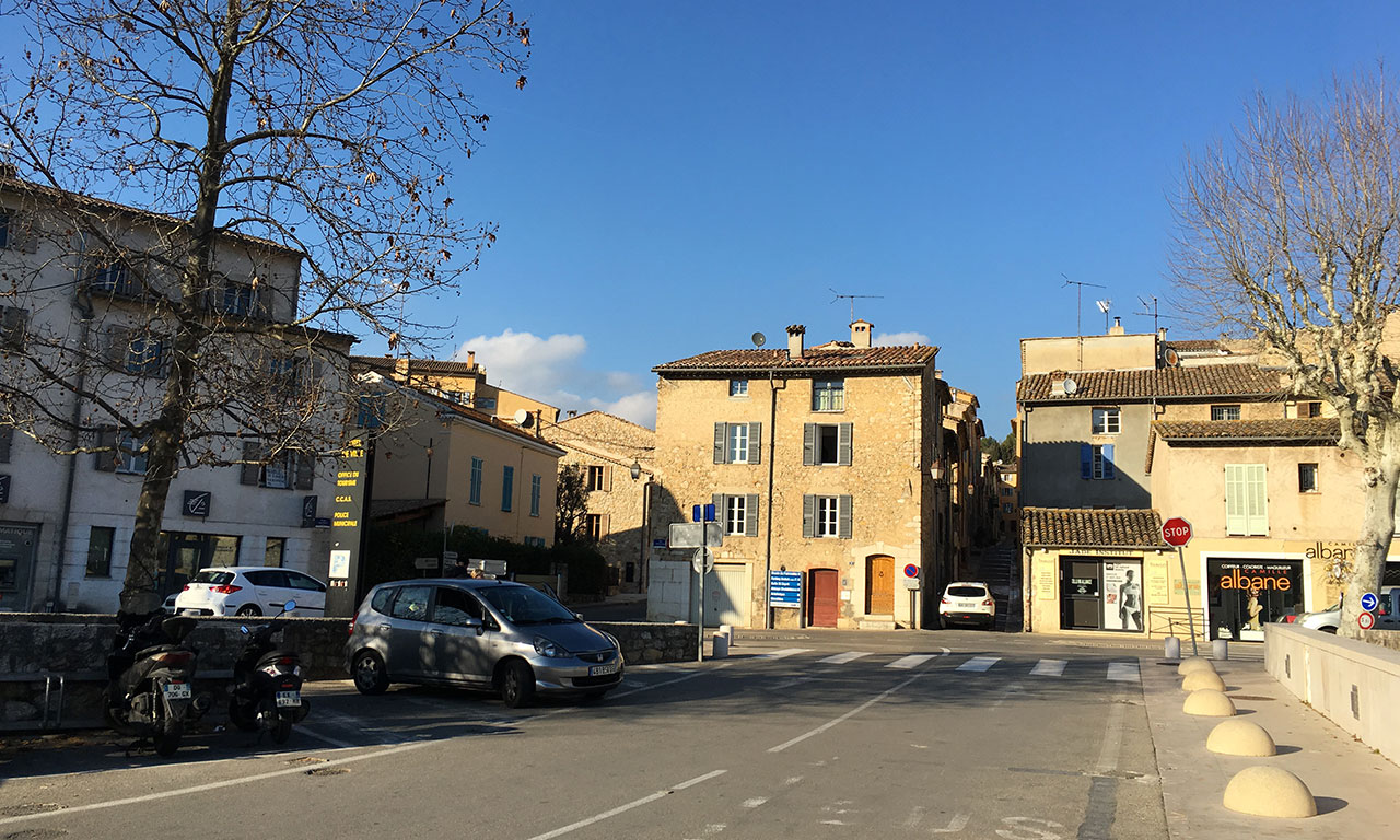 Centre ville de Valbonne : petit village au coeur de Sophia Antipolis