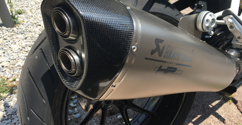 Echappement Akrapovic sur le R1250RS