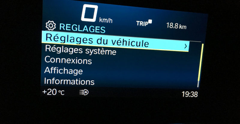 information au tableau de bord du C400GT BMW