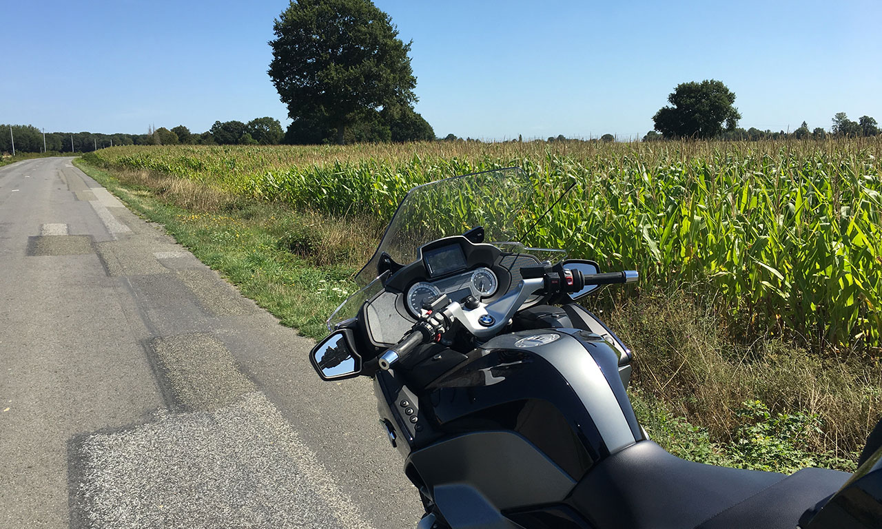 Balade moto en campagne