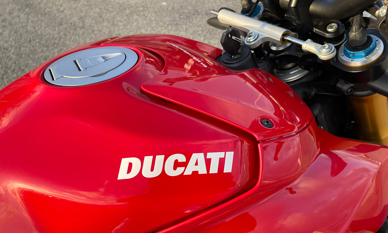 Ducati : réservoir Streetfighter V4S