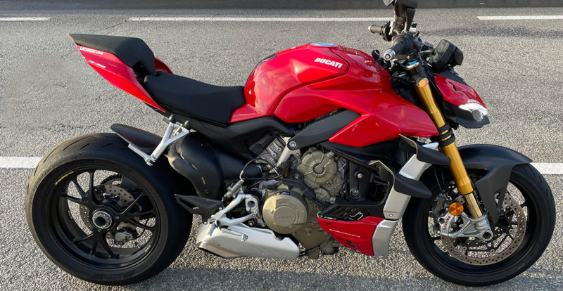 roadster Ducati : Streetfighter V4S