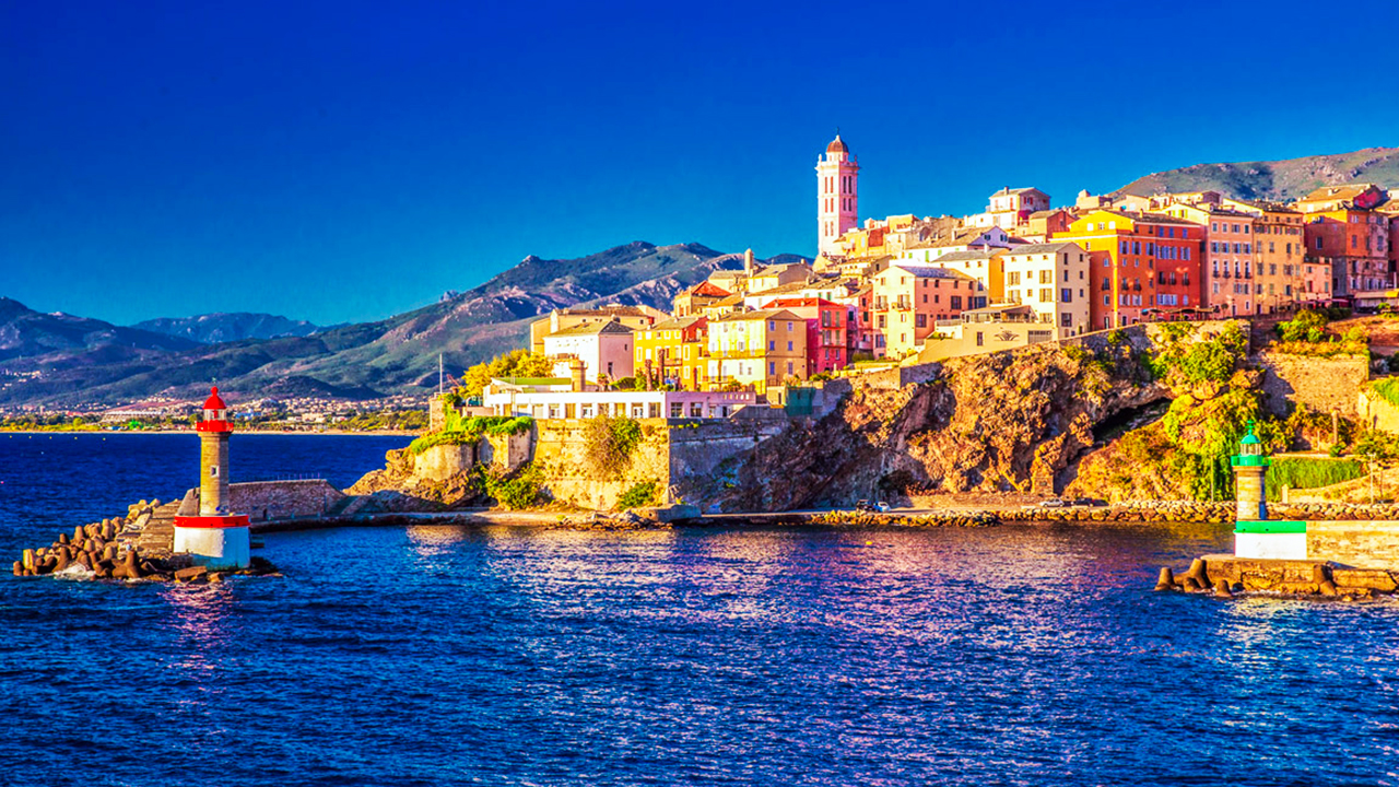 Bonifacio, au sud de l'île de Beauté