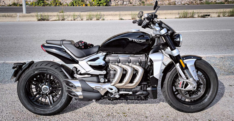 Moto Triumph Rocket 3 R black